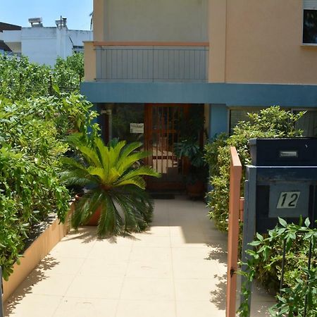 Spacious Apartment With Balconies, Ac, King Bed, Near Dt And Transports Athén Kültér fotó